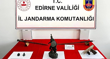 Gözaltına alındı