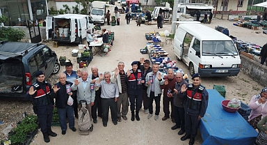 Jandarmanın bilgilendirme çalışmaları sürüyor