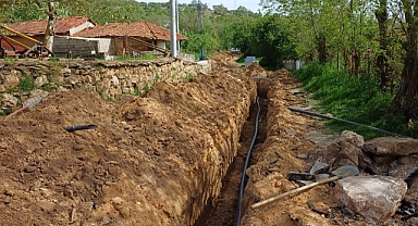 Köylerde altyapı çalışmalarına devam ediyor