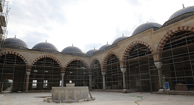 Selimiye Camisi'nde dış cephe taş onarımlarında sona gelindi