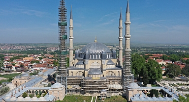Üç minarede restorasyon tamamlandı
