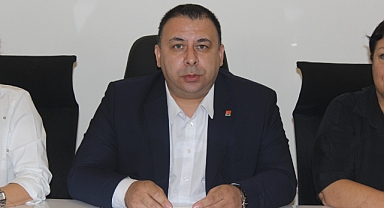 CHP'de şok istifa