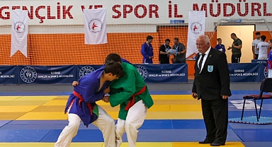 Edirne'de Avrupa Kuraş Şampiyonası başladı