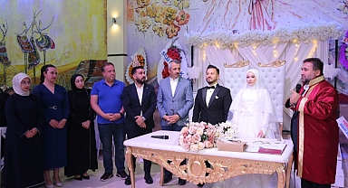 Edirne Valisi Yunus Sezer, nikah şahidi oldu