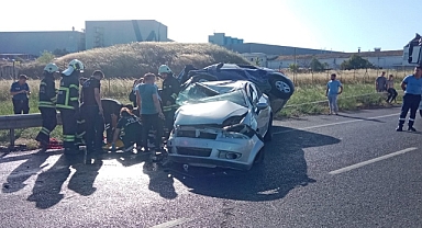 İki otomobilin çarpışması sonucu 6 kişi yaralandı