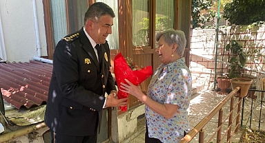 Karaburun'dan şehit ailelerine bayram ziyareti
