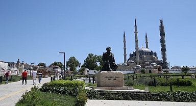 Mimar Sinan'ın ustalık eseri Selimiye'yi bayram tatilinde yaklaşık 15 bin kişi ziyaret etti