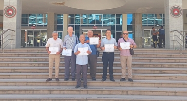 Muhtar mazbatasını aldı