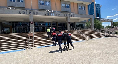 Yurt dışına kaçmaya çalışan 3 firari hükümlü yakalandı