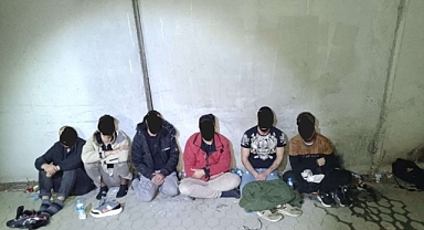 8 düzensiz göçmen yakalandı