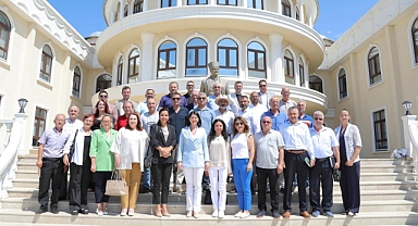 Akın, Muhtarlarla bir araya geldi