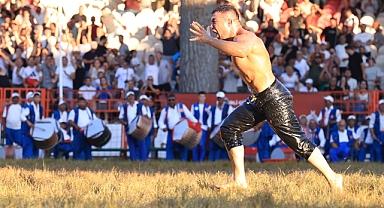 Kırkpınar kemerinin adresi bu yıl da değişmedi