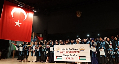 Mezuniyet töreninde İsrail'e tepki