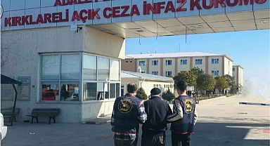 Sahte kimlikle yakalandı