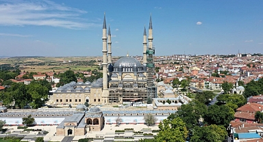 USTALIK ESERİ İLK GÜNKÜ İHTİŞAMINDA