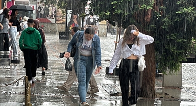 Çiftçiyi sevindiren yağmur