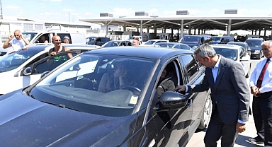 Edirne Valisi Sezer, Kapıkule'de incelemede bulundu