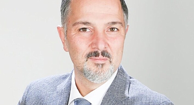 ÖZEL, İYİ PARTİ'DEN İSTİFA ETTİ