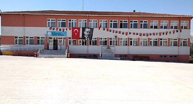 20 Öğrencisi olan ilkokul kapandı