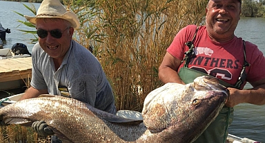 41 kilogramlık granyöz balığı yakaladı