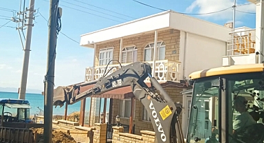 Erikli sahilinin yolları yenileniyor