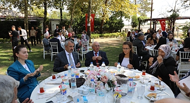Gaziler onuruna yemek verildi