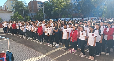 İLK ZİL ÇALDI