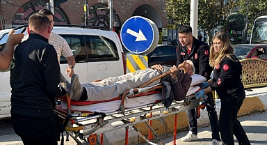 YAŞLI ADAMA ARABA ÇARPTI