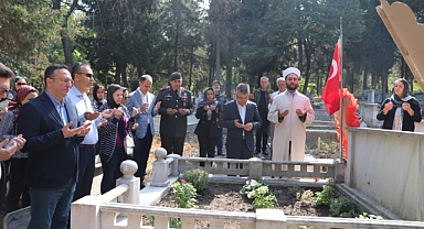 Yıldırım ve Tunca mezarı başında anıldı