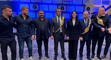 ALİ KOÇ'A ALTIN KEMER HEDİYE EDİLDİ