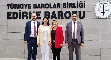 Avukatlar sandık başına gitti