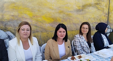 Başkan Akın vatandaşlarla kahvaltıda buluştu