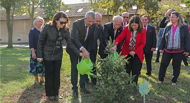 Cumhuriyet Fidanlığı'na 101. yıl fidanı dikildi