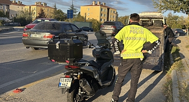 Kamyonetle çarpışan motosikletin sürücüsü yaralandı