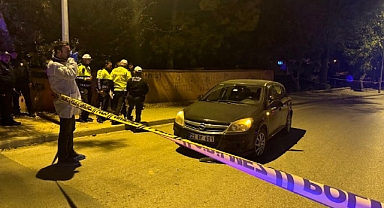 Otomobilin çarptığı motosiklet sürücüsü öldü