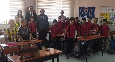 Sınıf Başkanı Seçilen Öğrenci, Belediye Başkanını Okula Getirdi
