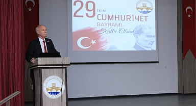 TÜ Eğitim Fakültesinde Cumhuriyet'in ilanının 101. yıl dönümü kutlandı
