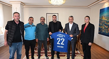 Vali Sezer, kulüp ve dernek başkanlarını kabul etti