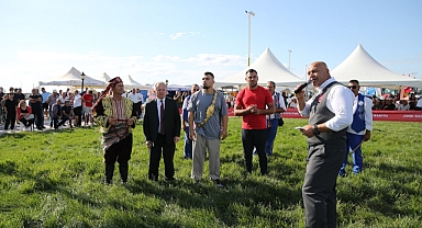 Yabancı dilde anonslar yağlı güreşe değer katacak