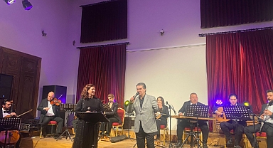 Devlet Türk Müziği ve Rumeli Müzikleri Topluluğu konser verdi