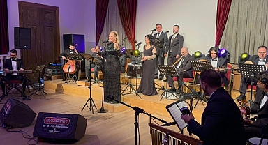 Edirne Devlet Türk Müziği ve Rumeli Müzikleri Topluluğu konser verdi
