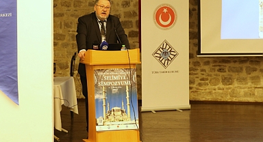 GELENEK KILAVUZ OLDU