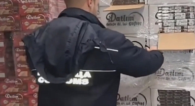 Gofret arasında kaçak sigara
