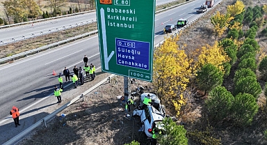 Şarampole devrilen cipteki 2 kişi öldü, 3 kişi yaralandı