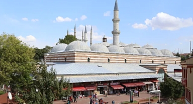 Vakıf kiracılarına şok zam