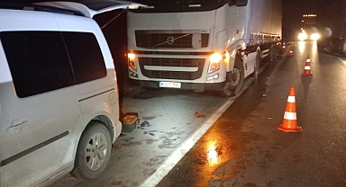 Başka bir tırın çarpması sonucu hayatını kaybetti