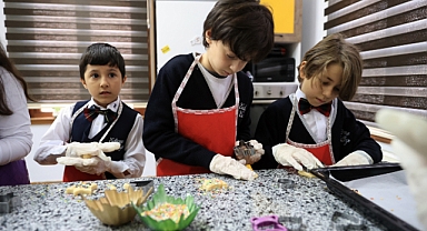 İlkokul öğrencileri
