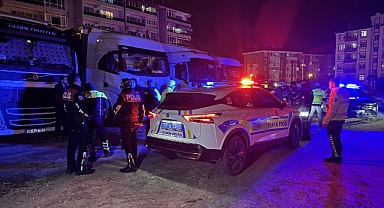 Mukavemetten gözaltına alındılar
