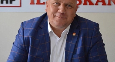 Pekcanlı Aksal’ı ağır sözlerle eleştirdi