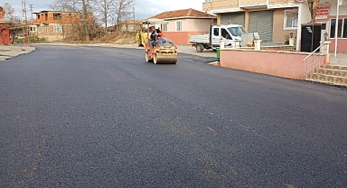 Sıcak asfalt çalışmaları sürüyor
